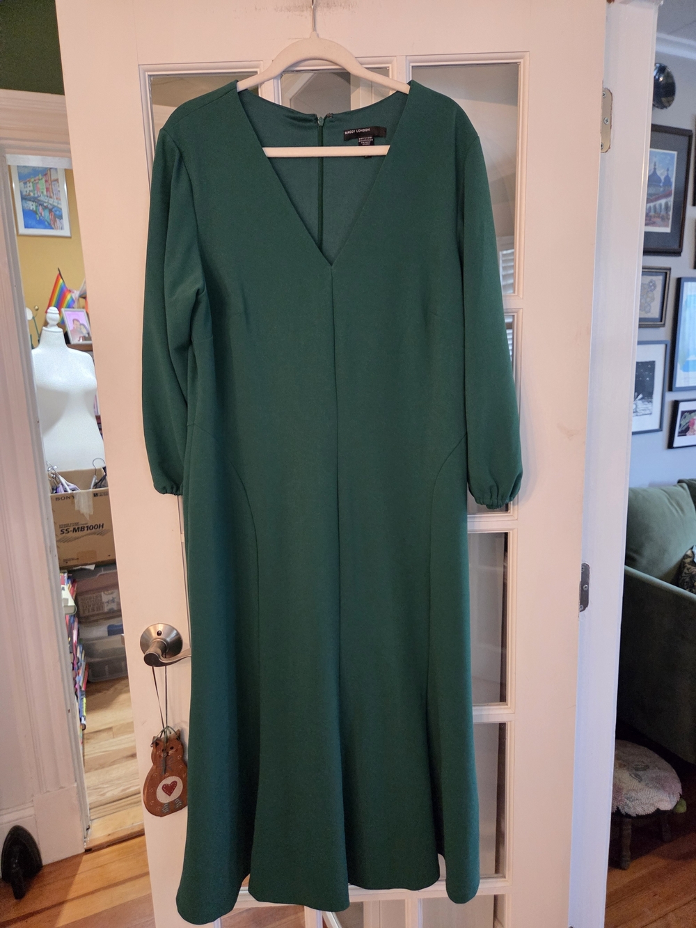 Maggy London Emerald Green V-Neck Midi Dress - Size 18